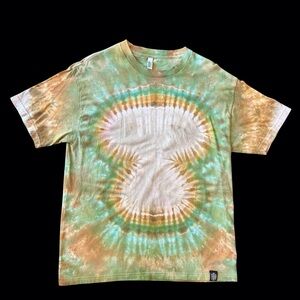 Haus of Hendo Hand Dyed Tie-Dye Short Sleeve Tee - Green and Brown